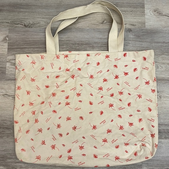 Birds n Bees Handbags - Birds n Bees Cream & Red Strawberry Patch Print Open Canvas Tote